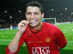 Cristiano-Ronaldo-Manchester-United-Champions_889105